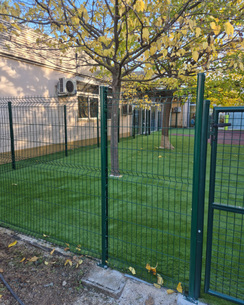 Réaménagement d’un espace extérieur dans une crèche à La Garde près de Toulon : sécurité, confort et durabilité